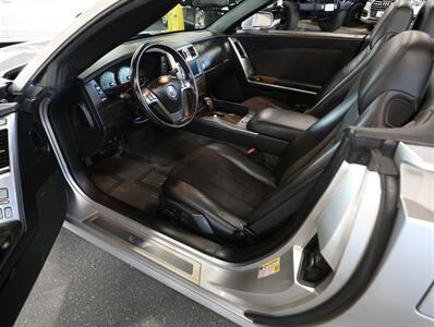 2006 Cadillac XLR V   - Photo 26 - Addison, IL 60101