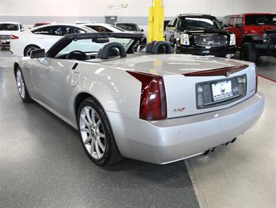 2006 Cadillac XLR V   - Photo 15 - Addison, IL 60101