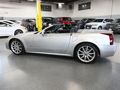 2006 Cadillac XLR V   - Photo 17 - Addison, IL 60101