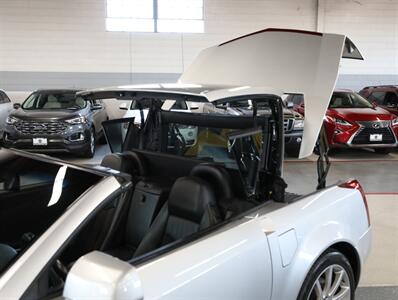 2006 Cadillac XLR V   - Photo 42 - Addison, IL 60101