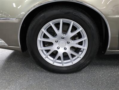 2011 Cadillac DTS 4.6L V8   - Photo 39 - Addison, IL 60101