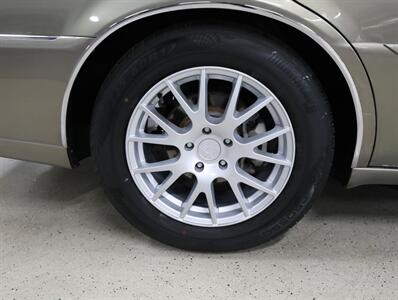 2011 Cadillac DTS 4.6L V8   - Photo 41 - Addison, IL 60101