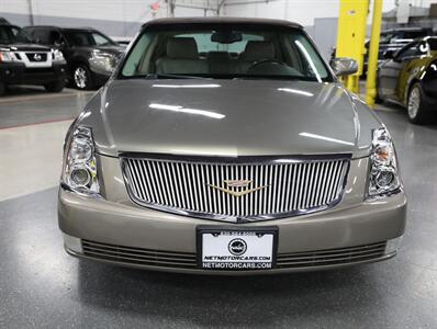 2011 Cadillac DTS 4.6L V8   - Photo 6 - Addison, IL 60101