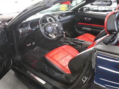 2021 Ford Mustang GT Premium Convertible   - Photo 26 - Addison, IL 60101