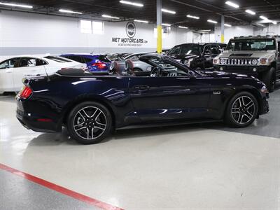2021 Ford Mustang GT Premium Convertible   - Photo 9 - Addison, IL 60101