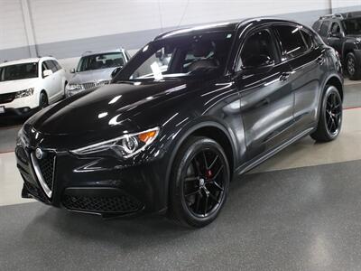 2018 Alfa Romeo Stelvio Ti Sport AWD   - Photo 4 - Addison, IL 60101