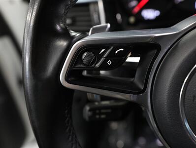 2018 Porsche Macan Sport - Photo 39 - Addison, IL 60101