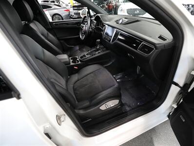 2018 Porsche Macan Sport - Photo 16 - Addison, IL 60101