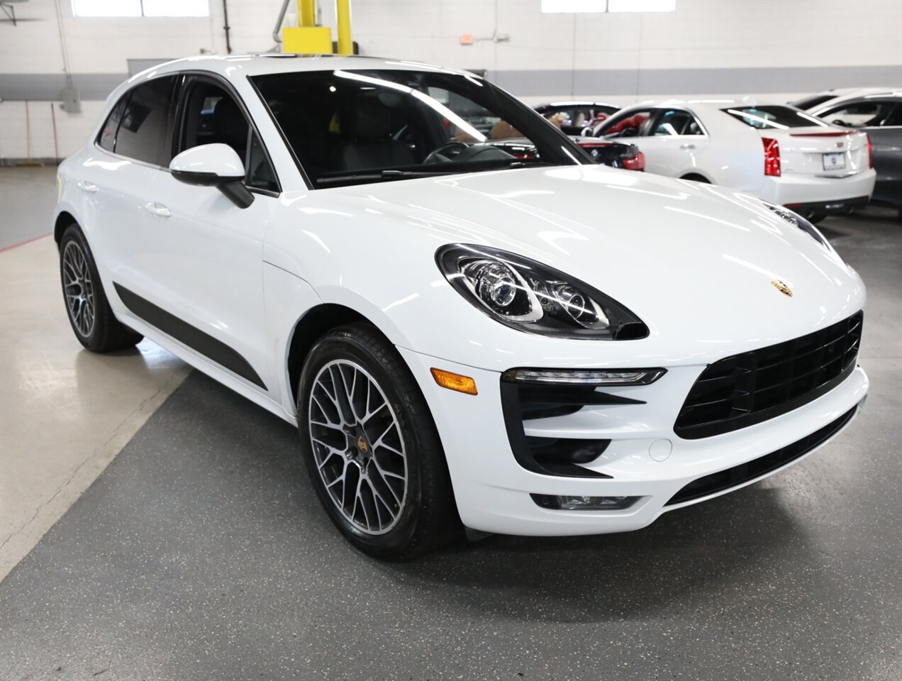 2018 Porsche Macan Sport - Photo 7 - Addison, IL 60101