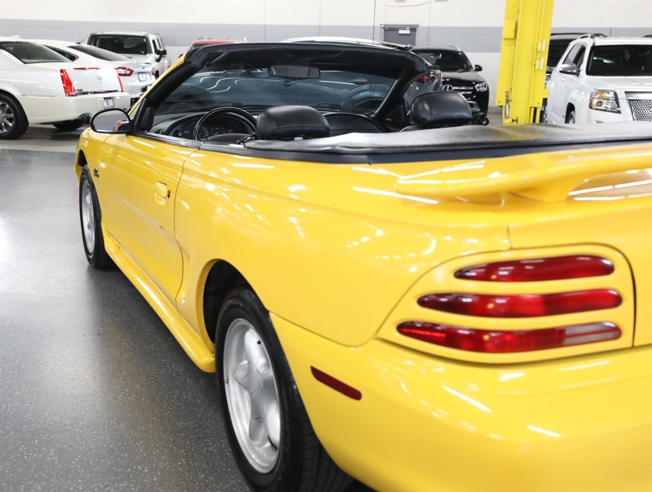 1995 Ford Mustang GT - Photo 17 - Addison, IL 60101