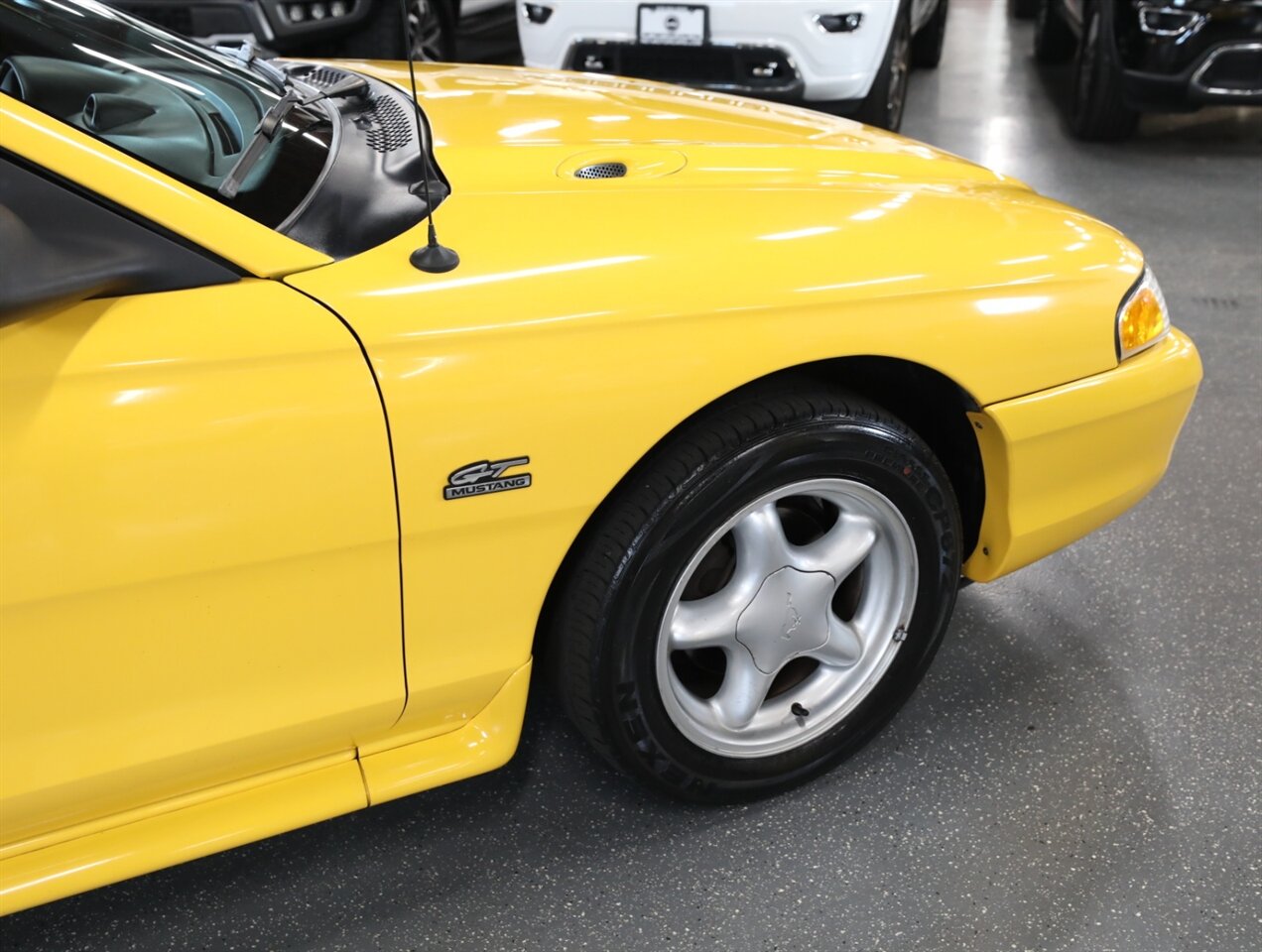 1995 Ford Mustang GT - Photo 8 - Addison, IL 60101