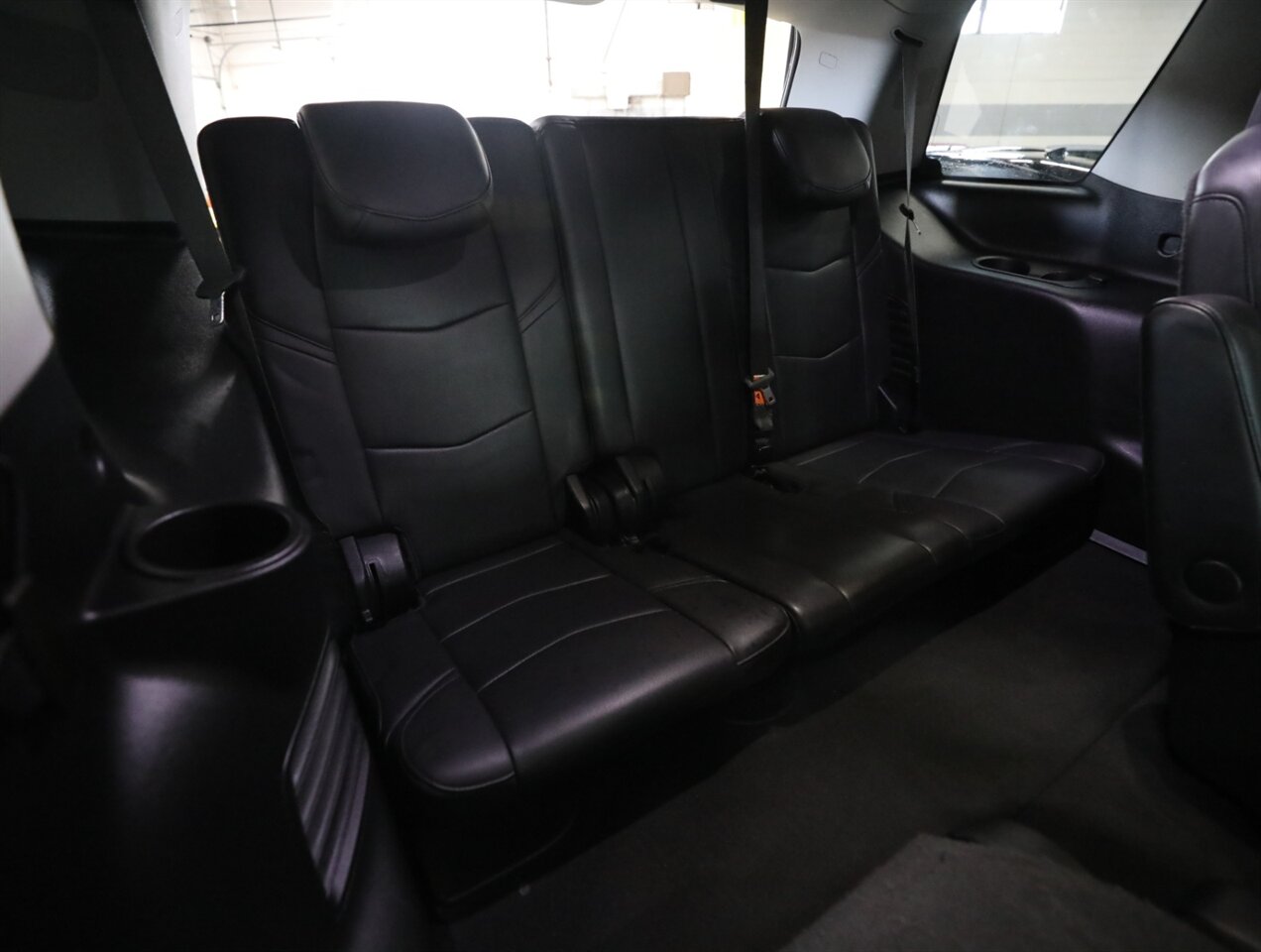 2020 Cadillac Escalade Luxury 4WD - Photo 20 - Addison, IL 60101