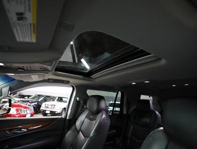 2020 Cadillac Escalade Luxury 4WD - Photo 34 - Addison, IL 60101
