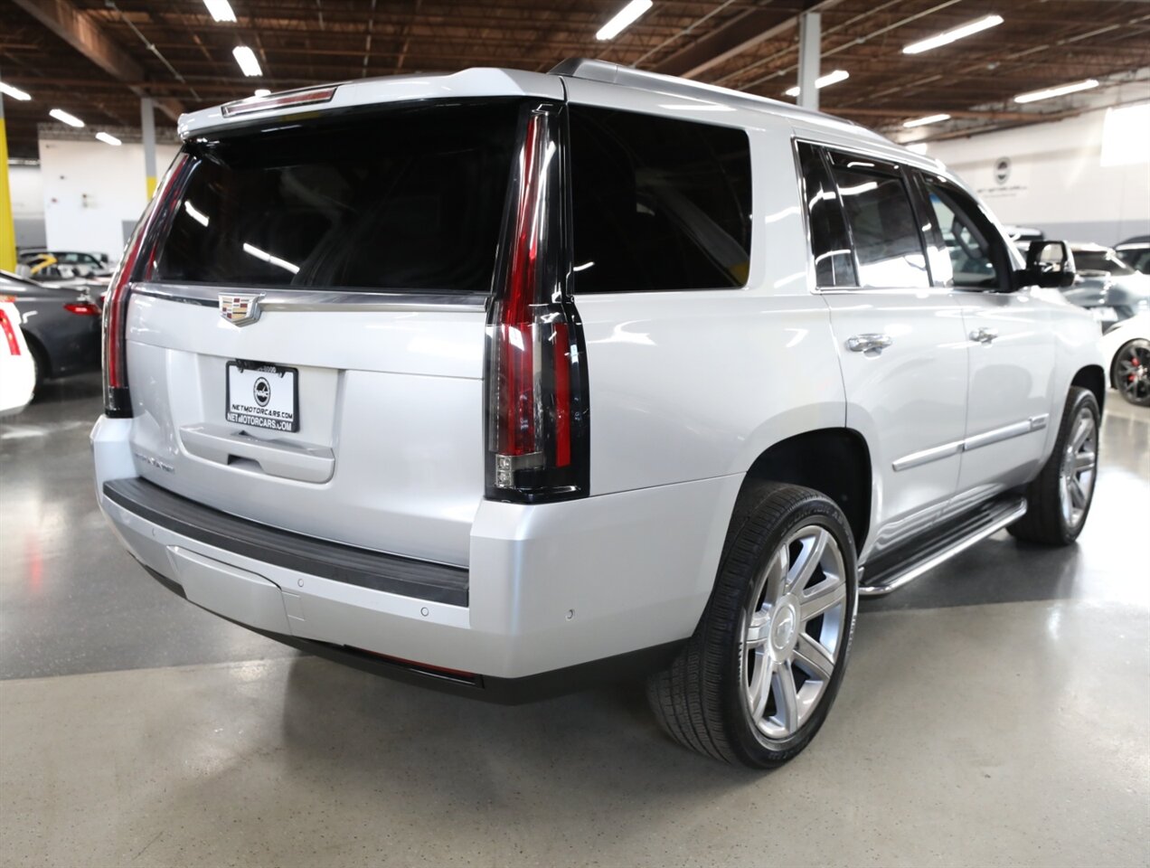 2020 Cadillac Escalade Luxury 4WD - Photo 9 - Addison, IL 60101
