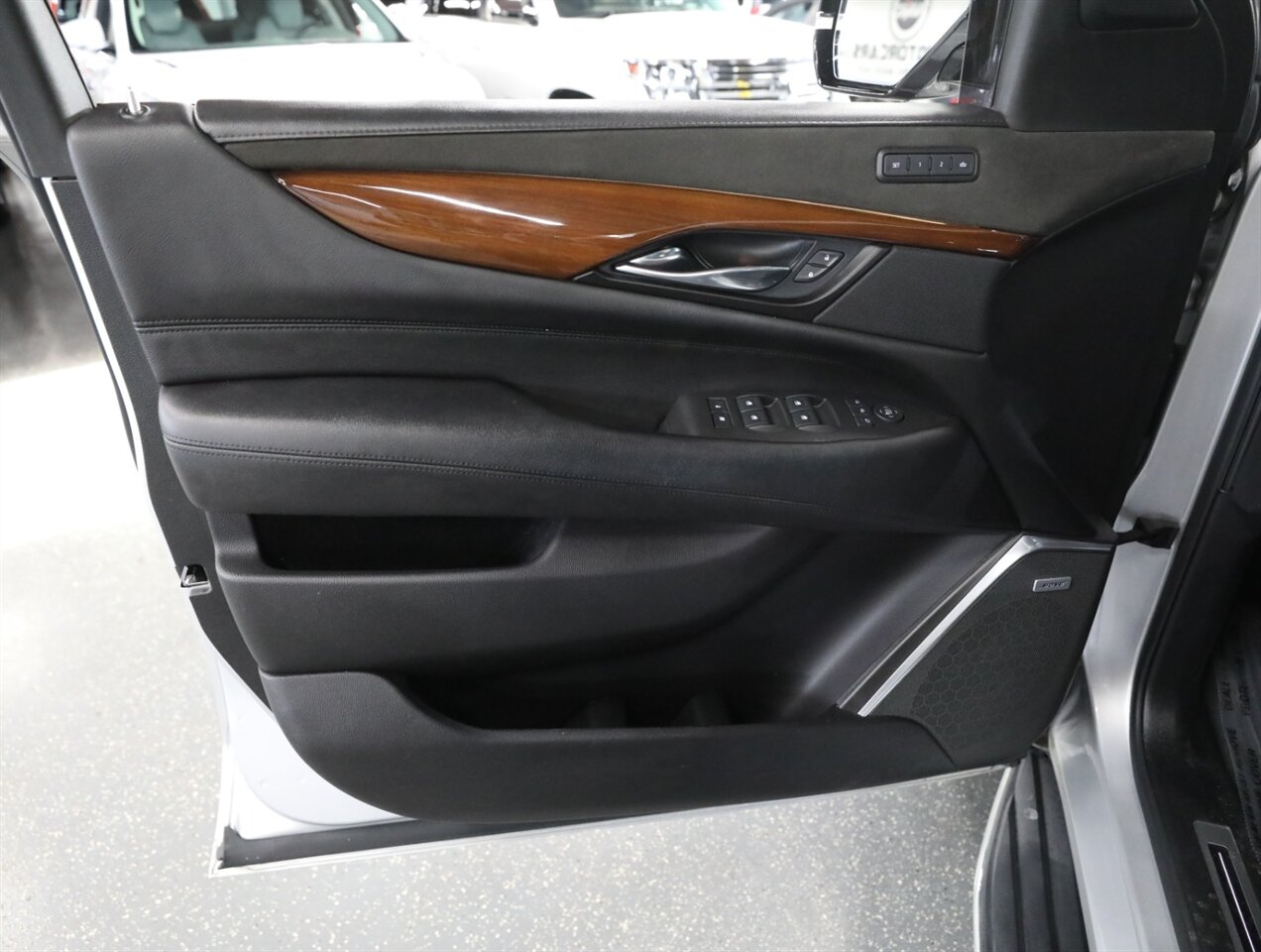 2020 Cadillac Escalade Luxury 4WD - Photo 30 - Addison, IL 60101