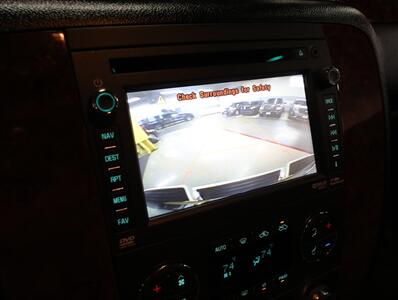 2013 Chevrolet Avalanche LTZ Black Diamond 4X4 - Photo 36 - Addison, IL 60101