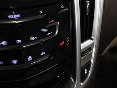 2016 Cadillac SRX Luxury Collection AWD   - Photo 38 - Addison, IL 60101