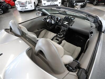 2005 Nissan 350Z Touring Convertible - Photo 18 - Addison, IL 60101