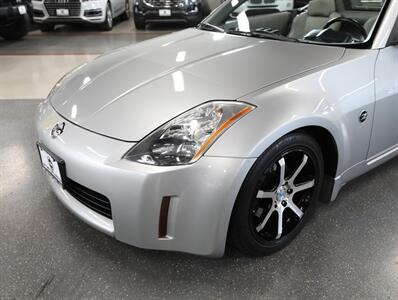 2005 Nissan 350Z Touring Convertible - Photo 3 - Addison, IL 60101