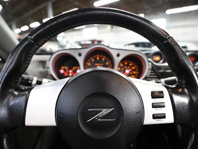 2005 Nissan 350Z Touring Convertible - Photo 32 - Addison, IL 60101