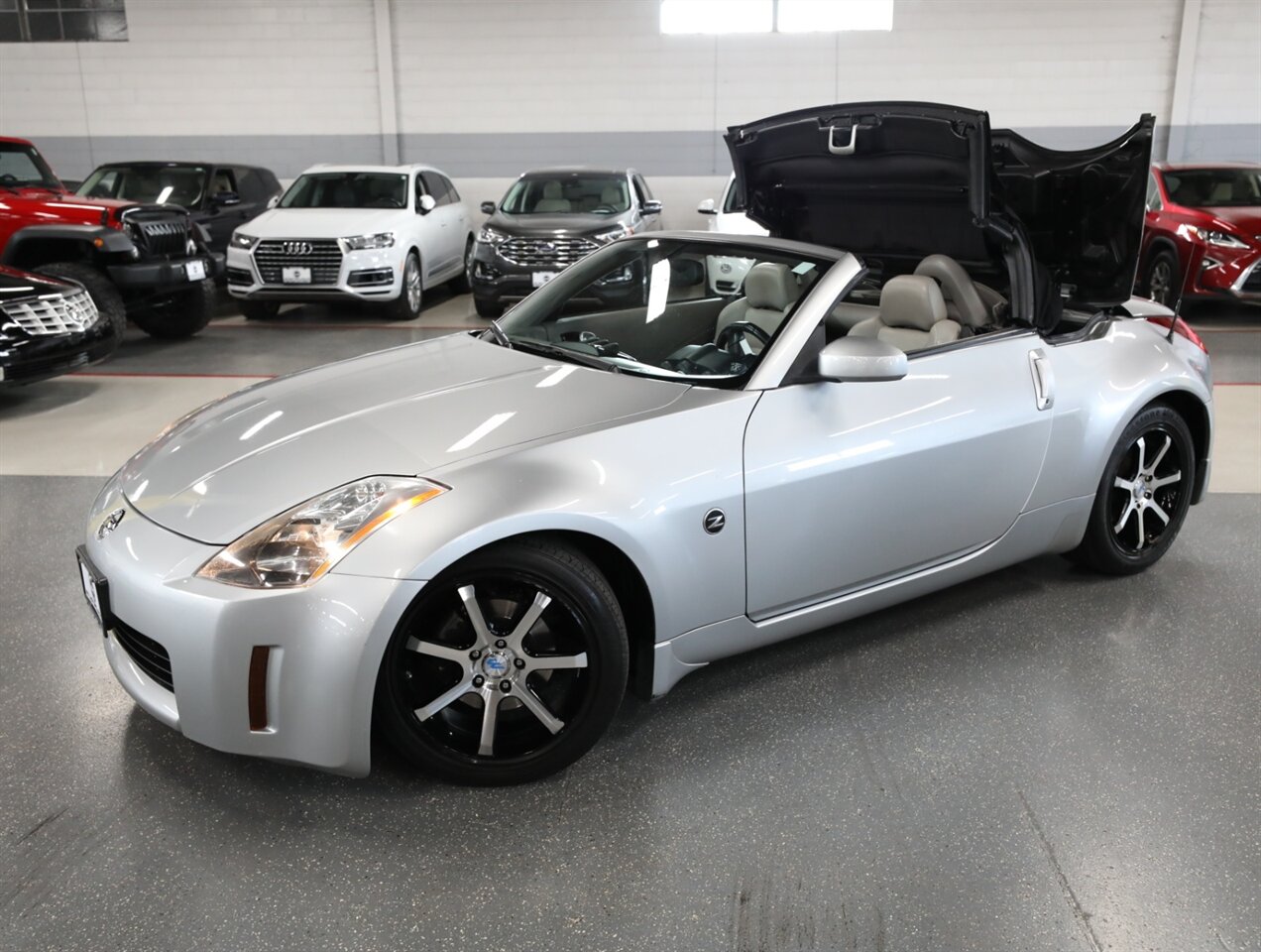 2005 Nissan 350Z Touring Convertible - Photo 39 - Addison, IL 60101