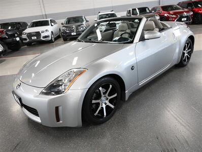2005 Nissan 350Z Touring Convertible - Photo 4 - Addison, IL 60101