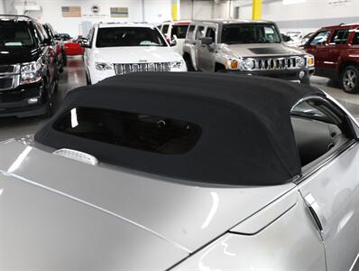 2005 Nissan 350Z Touring Convertible - Photo 38 - Addison, IL 60101