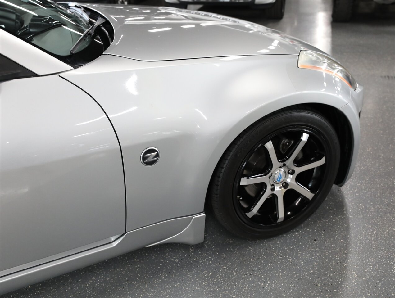 2005 Nissan 350Z Touring Convertible - Photo 8 - Addison, IL 60101