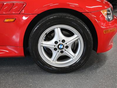 1997 BMW Z3 1.9 - Photo 38 - Addison, IL 60101