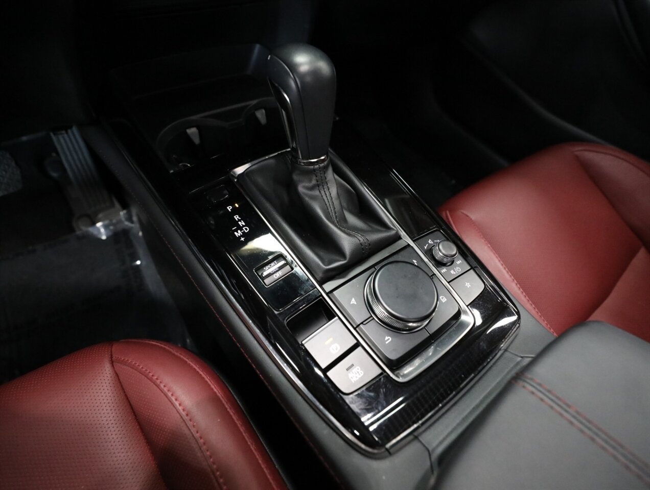 2023 Mazda CX-30 2.5 S Carbon Edition - Photo 33 - Addison, IL 60101