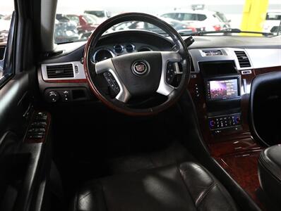2012 Cadillac Escalade EXT Premium   - Photo 27 - Addison, IL 60101