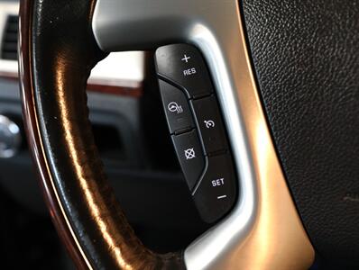 2012 Cadillac Escalade EXT Premium   - Photo 38 - Addison, IL 60101