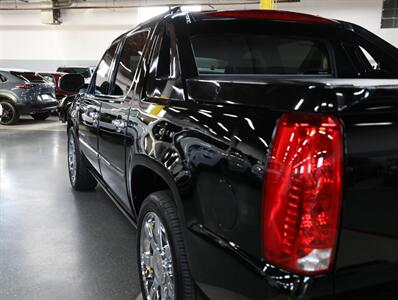 2012 Cadillac Escalade EXT Premium   - Photo 14 - Addison, IL 60101