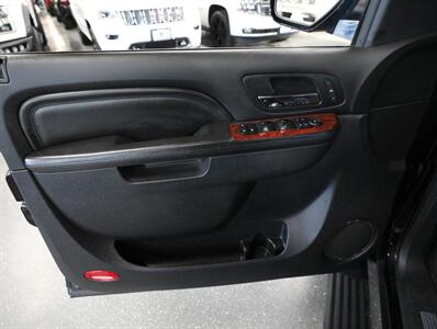 2012 Cadillac Escalade EXT Premium   - Photo 28 - Addison, IL 60101