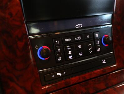 2012 Cadillac Escalade EXT Premium   - Photo 35 - Addison, IL 60101