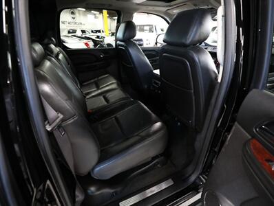 2012 Cadillac Escalade EXT Premium   - Photo 21 - Addison, IL 60101