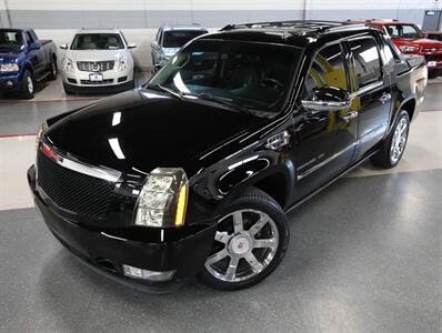 2012 Cadillac Escalade EXT Premium   - Photo 2 - Addison, IL 60101