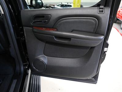 2012 Cadillac Escalade EXT Premium   - Photo 20 - Addison, IL 60101