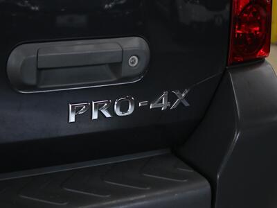 2012 Nissan Xterra PRO-4X 4X4   - Photo 12 - Addison, IL 60101