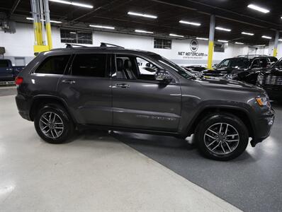 2019 Jeep Grand Cherokee Limited 4X4   - Photo 8 - Addison, IL 60101