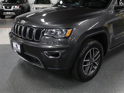 2019 Jeep Grand Cherokee Limited 4X4   - Photo 3 - Addison, IL 60101