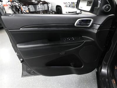 2019 Jeep Grand Cherokee Limited 4X4   - Photo 30 - Addison, IL 60101