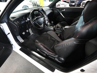 2016 Hyundai Genesis 3.8 R-Spec   - Photo 24 - Addison, IL 60101