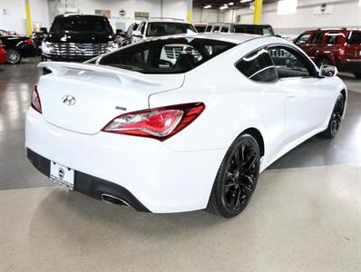 2016 Hyundai Genesis 3.8 R-Spec   - Photo 9 - Addison, IL 60101