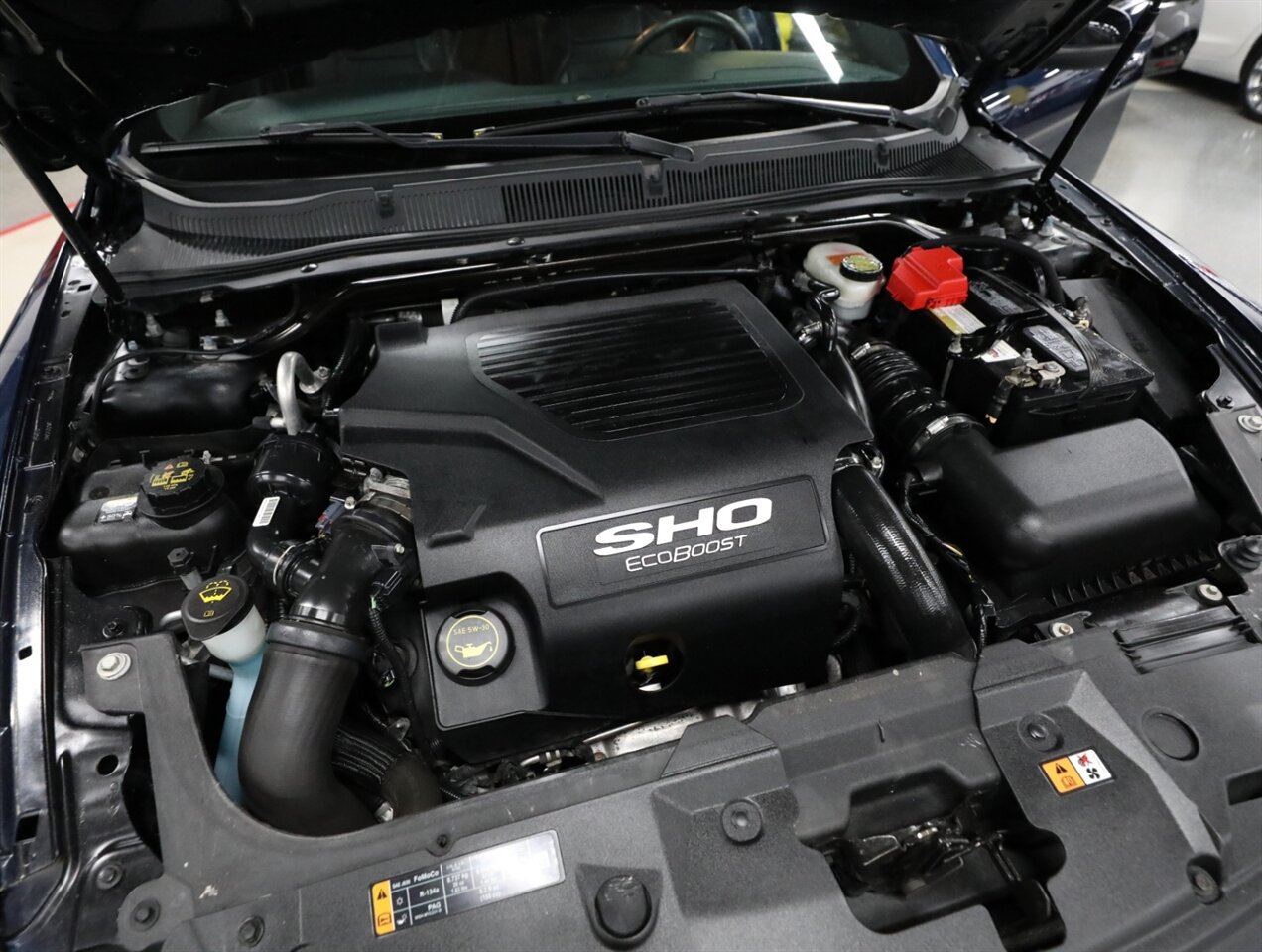 2017 Ford Taurus SHO AWD - Photo 50 - Addison, IL 60101