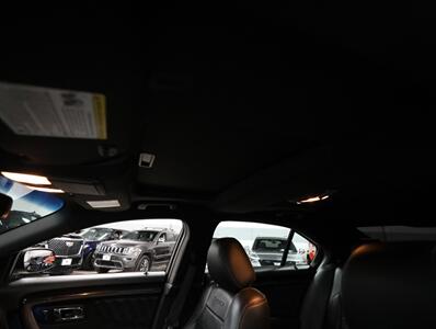 2017 Ford Taurus SHO AWD - Photo 34 - Addison, IL 60101