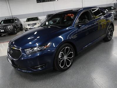 2017 Ford Taurus SHO AWD - Photo 4 - Addison, IL 60101