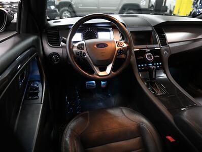 2017 Ford Taurus SHO AWD - Photo 28 - Addison, IL 60101