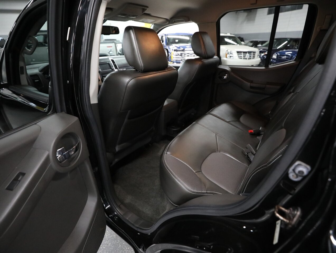 2014 Nissan Xterra PRO-4X 4x4 - Photo 26 - Addison, IL 60101