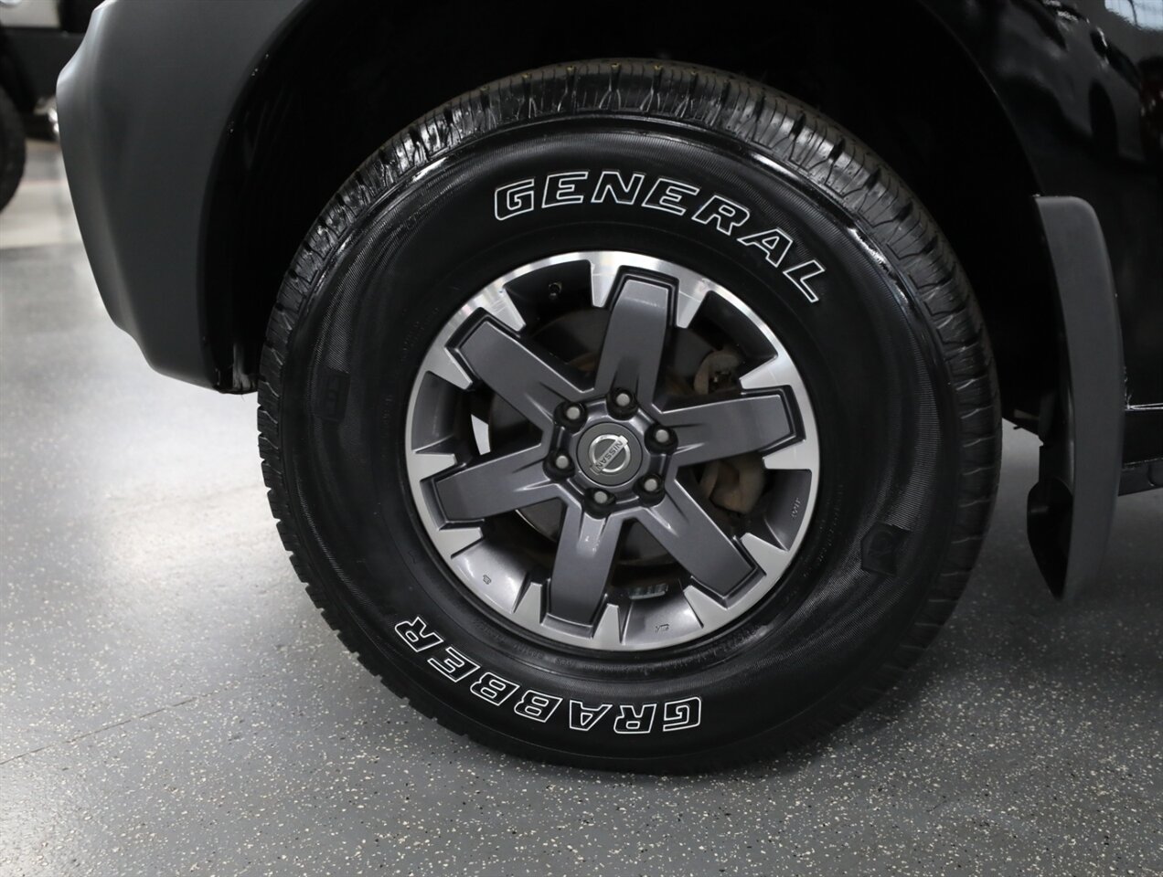 2014 Nissan Xterra PRO-4X 4x4 - Photo 44 - Addison, IL 60101